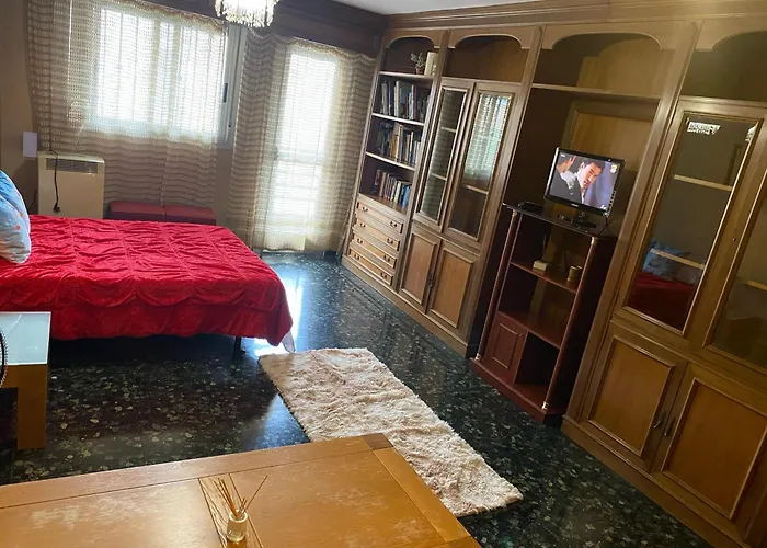 En Piso Compartido En فالنسيا